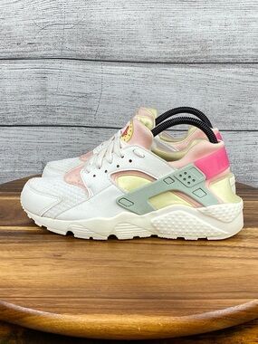 Nike Air Huarache Run Atmosphere Citron Tint Shoes DR0163-100 Women’s Size 8